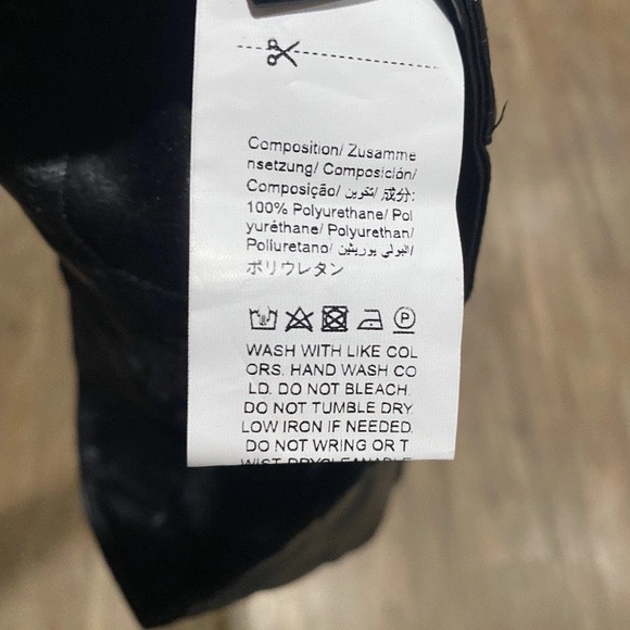 SHEIN-PU Leather Black Shorts-Women’s Size: XS-Color: Black-NEW!! - Picture 8 of 14